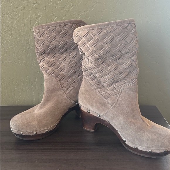 UGG Lynnea Arroyo Weave Gray Suede Boots Size 6 - Picture 7 of 10